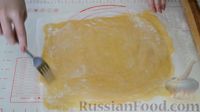 Фото приготовления рецепта: Торт "Медовик" с вертикальными коржами - шаг №7