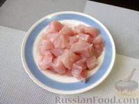 Фото приготовления рецепта: Рагу из курицы с нутом и помидорами - шаг №4