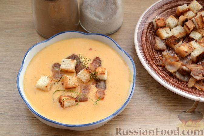 Рецепт элементарного сырного супа с беконом