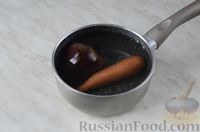 Фото приготовления рецепта: Салат из свёклы с морковью, яблоком и черносливом - шаг №2