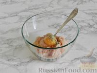 Фото приготовления рецепта: Куриные блины с грибным соусом - шаг №3