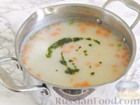 Фото приготовления рецепта: Йогуртовый суп с фрикадельками - шаг №12