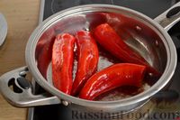 Фото приготовления рецепта: Маринованный болгарский перец с луком, чесноком и зеленью - шаг №4