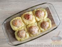 Фото приготовления рецепта: Куриные котлеты в картофельных гнёздах - шаг №15