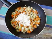 Фото приготовления рецепта: Суп из кролика, с фасолью, грибами и сливками - шаг №12