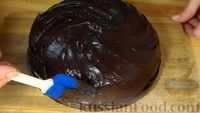 Фото приготовления рецепта: Шоколадно-свекольный торт - шаг №12