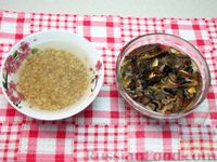 Фото приготовления рецепта: Грибной суп с перловкой, квашеной капустой и колбасой - шаг №2