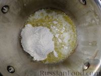 Фото приготовления рецепта: Запеканка из макарон с сыром, ветчиной и соусом бешамель - шаг №3
