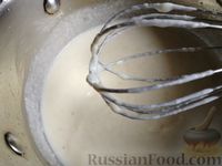 Фото приготовления рецепта: Запеканка из макарон с сыром, ветчиной и соусом бешамель - шаг №8