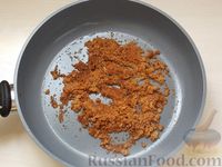 Фото приготовления рецепта: Перловая каша с фасолью, овощами и грибами (в горшочках) - шаг №15