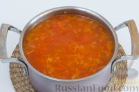 Фото приготовления рецепта: Томатный суп с фасолью и рисом - шаг №7