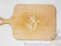 Фото приготовления рецепта: Суп-лапша с куриными желудочками и грибами - шаг №7