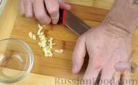 Фото приготовления рецепта: Мидии в ракушках в сливочном соусе с овощами - шаг №6