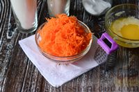 Фото приготовления рецепта: Морковно-творожный кулич - шаг №3