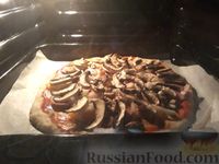 Фото приготовления рецепта: Пицца на пивном тесте - шаг №15