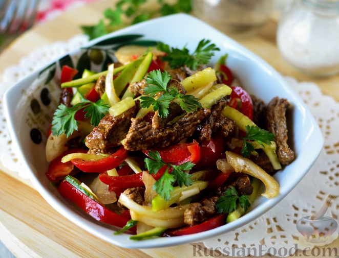 Греческий салат из жареных овощей