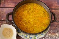 Фото приготовления рецепта: Суп из скумбрии с картофелем и рисом - шаг №9