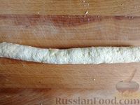 Фото приготовления рецепта: Творожные бублики с сыром и кунжутом - шаг №8