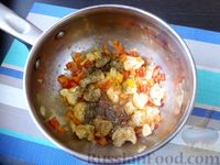 Фото приготовления рецепта: Суп из чечевицы, на курином бульоне - шаг №9