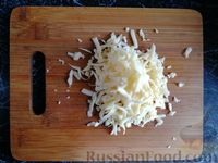 Фото приготовления рецепта: Рулет из теста фило с курицей, вялеными помидорами и сыром - шаг №6