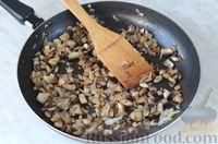 Фото приготовления рецепта: Котлеты из гречки с грибами, в томатном соусе - шаг №6