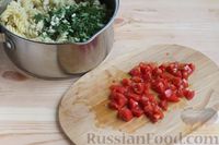 Фото приготовления рецепта: Макаронная запеканка с фаршем,  помидорами и сыром - шаг №5
