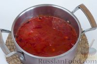 Фото приготовления рецепта: Нут в томатном соусе с маслинами - шаг №5