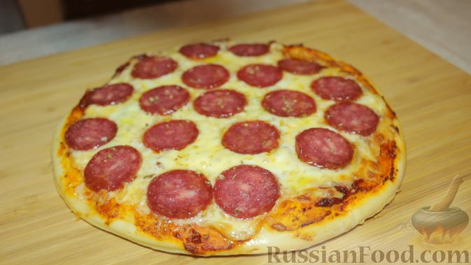 Пицца пепперони в домашних условиях классическая.