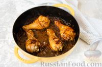 Фото приготовления рецепта: Куриные ножки в маринаде с соевым соусом - шаг №13