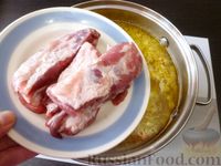 Фото приготовления рецепта: Гороховый суп с рёбрышками, копчёной грудинкой и сельдереем - шаг №11