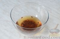 Фото приготовления рецепта: Цитрусовая окрошка на светлом пиве, с изюмом и сухариками - шаг №2