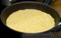 Фото приготовления рецепта: Сырные лепёшки на завтрак - шаг №4