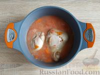 Фото приготовления рецепта: Курица с гречкой и помидорами - шаг №12