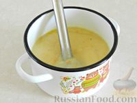 Фото приготовления рецепта: Картофельный суп-пюре с брокколи и сыром - шаг №9