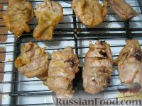 Фото приготовления рецепта: Шашлык из курицы в духовке - шаг №9