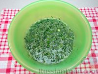 Фото приготовления рецепта: Омлет с зеленью, сыром и молоком, в лаваше - шаг №6