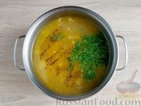 Фото приготовления рецепта: Куриный суп с жареной вермишелью - шаг №15