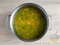 Фото приготовления рецепта: Куриный суп с жареной вермишелью - шаг №16
