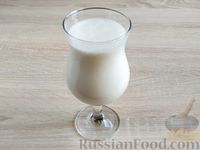 Фото приготовления рецепта: Молочный коктейль с бананом и мороженым - шаг №7