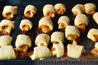 Фото приготовления рецепта: Рогалики на сметане, с варёной сгущёнкой - шаг №13