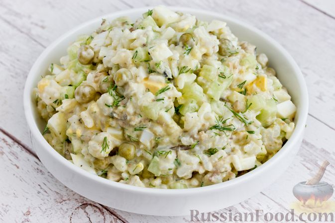 Салат с рисом и зелёным горошком - рецепт автора Евгения