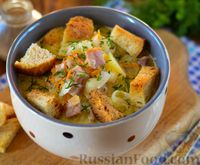 Фото к рецепту: Сырный суп с ветчиной, макаронами и сухариками