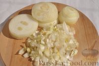 Фото приготовления рецепта: Шашлык из баранины в луковом маринаде с кинзой и мятой - шаг №4
