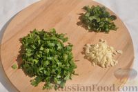 Фото приготовления рецепта: Шашлык из баранины в луковом маринаде с кинзой и мятой - шаг №5