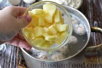 Фото приготовления рецепта: Суп с клецками, фрикадельками и картофелем - шаг №7