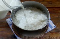 Фото приготовления рецепта: Молочная рисовая каша - шаг №5