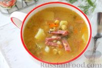 Фото к рецепту: Гороховый суп с копчёной колбасой