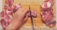 Фото приготовления рецепта: Свиной шашлык в луковом маринаде с пряностями - шаг №4