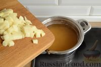 Фото приготовления рецепта: Гороховый суп с фрикадельками из индейки - шаг №7