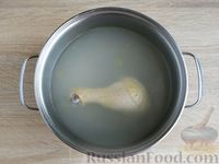 Фото приготовления рецепта: Куриный суп с макаронами и охотничьими колбасками - шаг №6